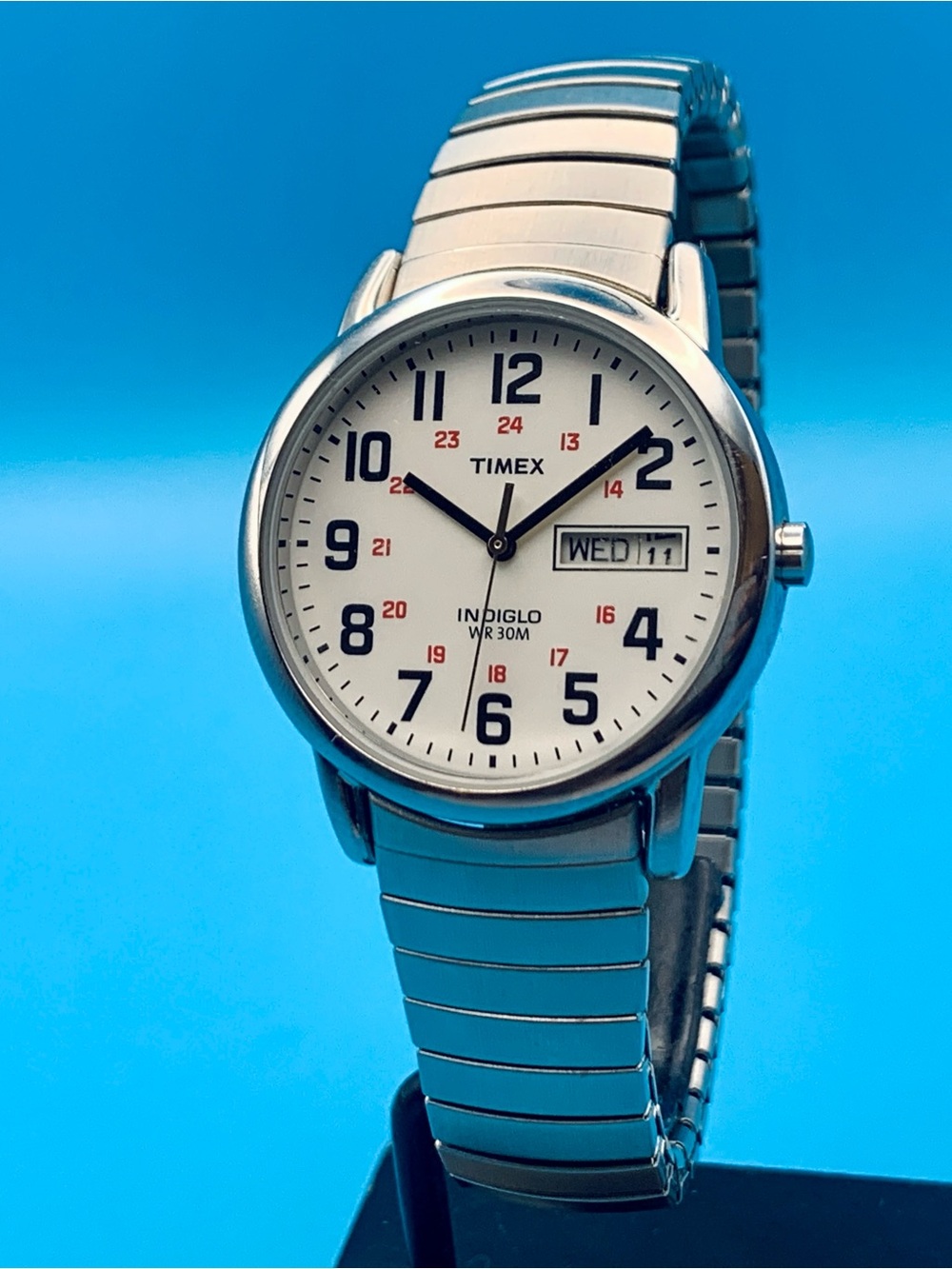 TIMEX T20461 Men’s 2023 Railroad Field Watch Easy Read Day/Date Indiglo Working